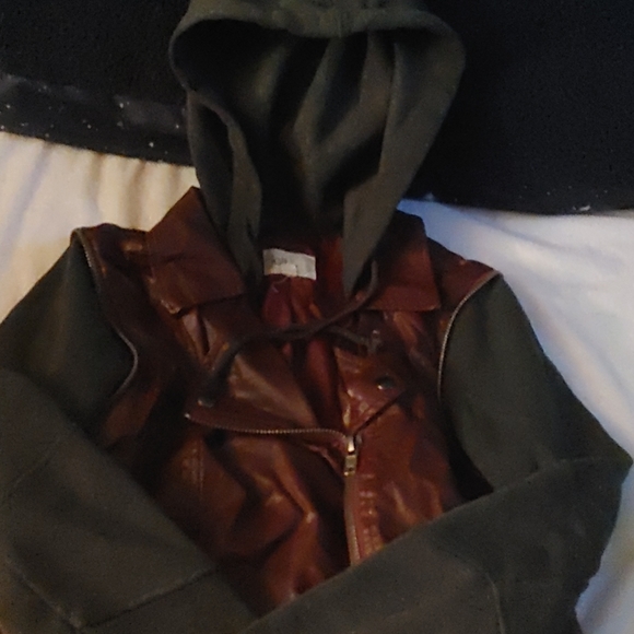 Jacket - Picture 2 of 2